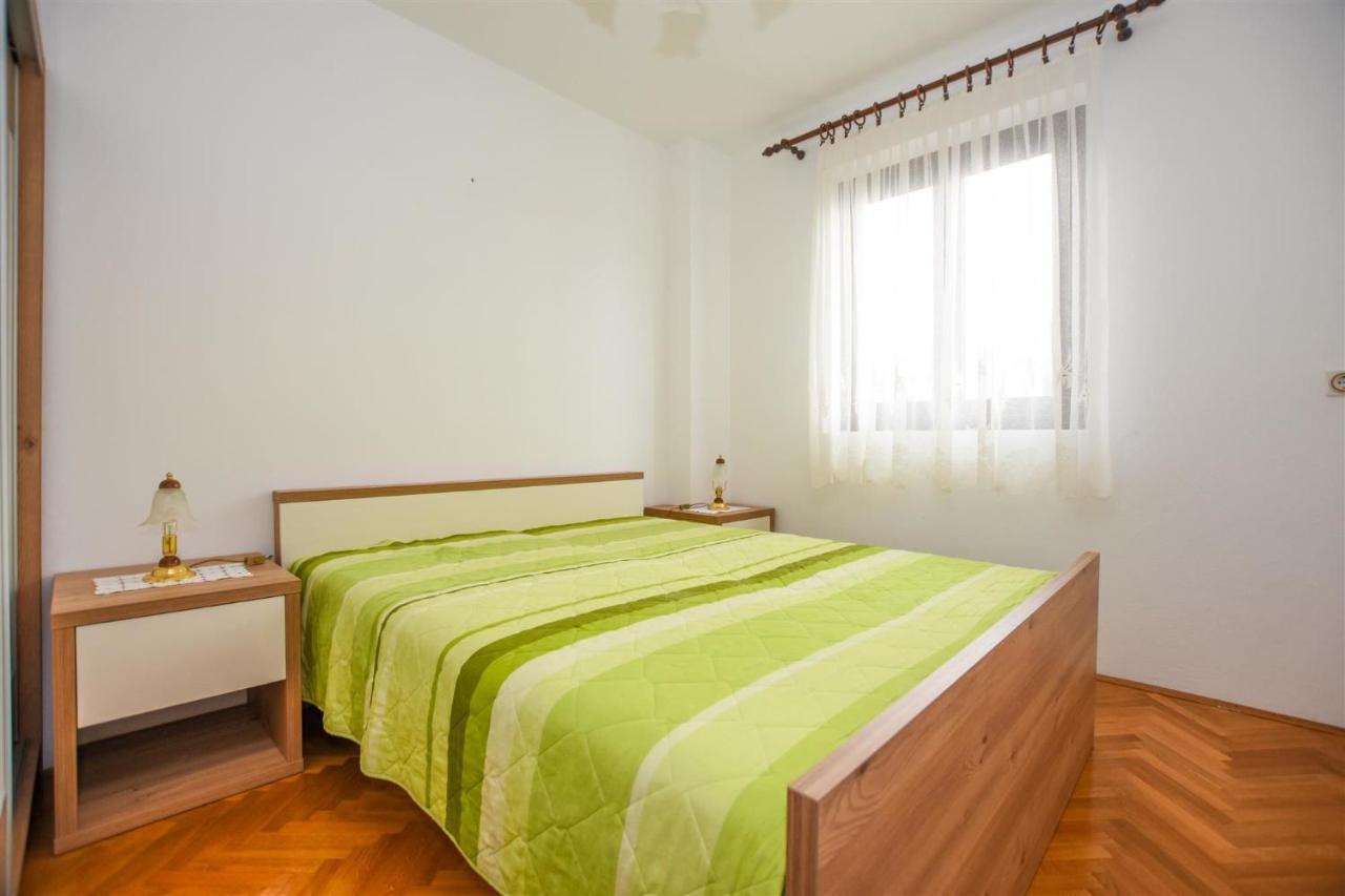 Apartments Rajko Pag Town Exterior photo