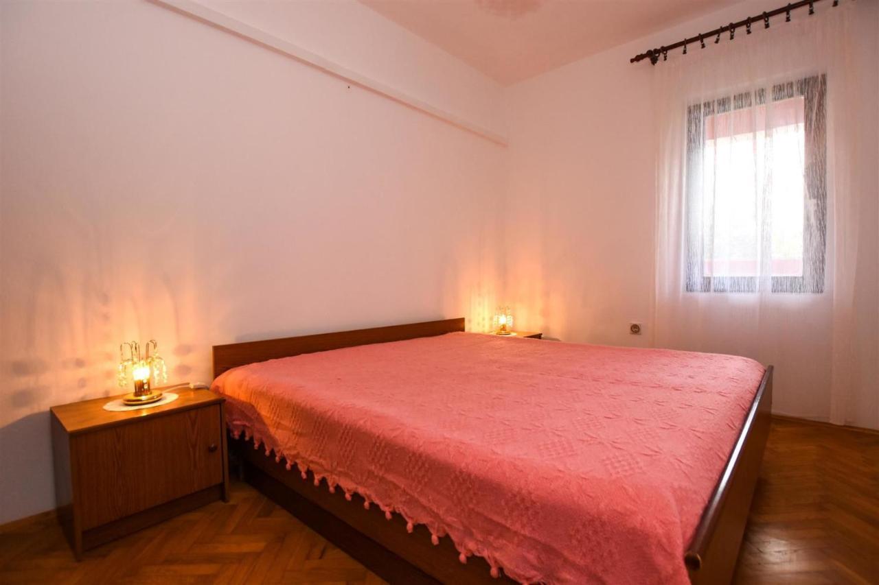 Apartments Rajko Pag Town Exterior photo