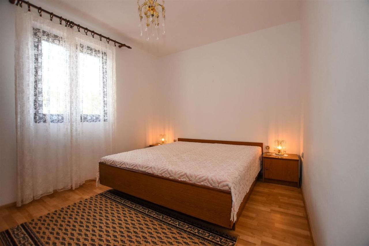 Apartments Rajko Pag Town Exterior photo